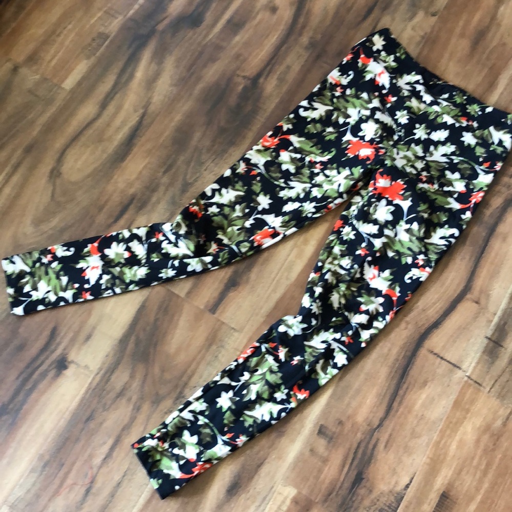 OS NEW LULAROE LEGGINGS